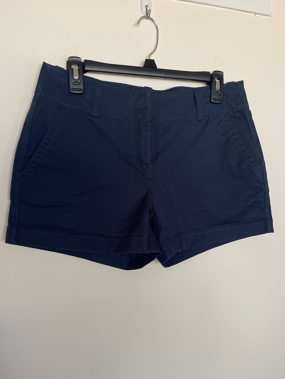 Vineyard Vines Navy Chino Women's Shorts 3.5 in. inseam - Picture 2 of 7